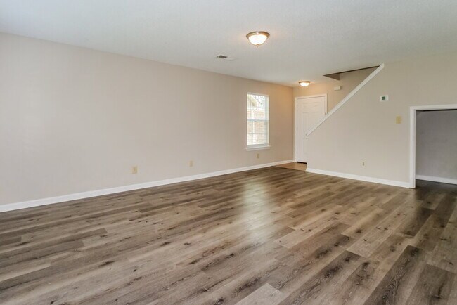 Foto del edificio - 4830 Mistic Lake Dr