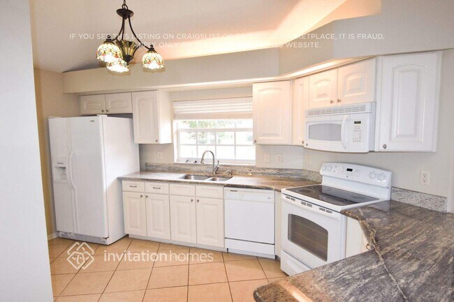 Foto del edificio - 4920 Treasure Cay Rd