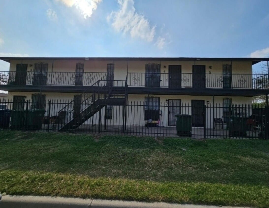 Primary Photo - 3020 Corpus Christi St