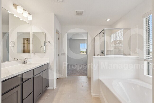 Building Photo - 3817 N 100th Dr