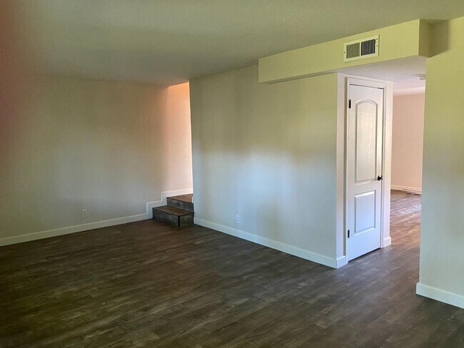 Building Photo - 7100 Indian Wells Ct
