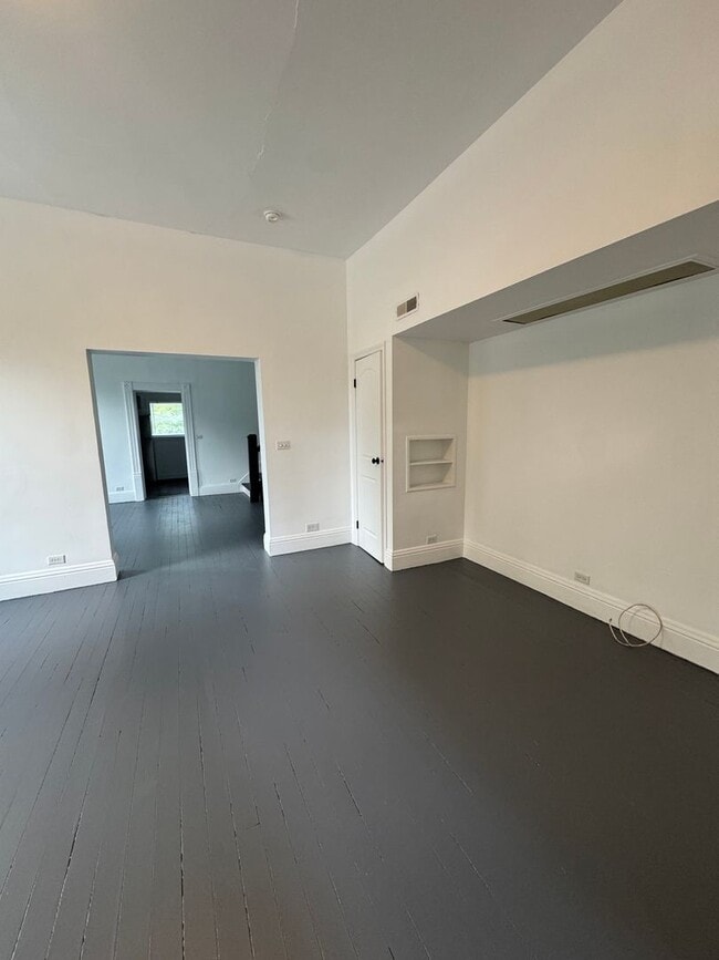 Foto del edificio - 923-925 N 9th- HBS