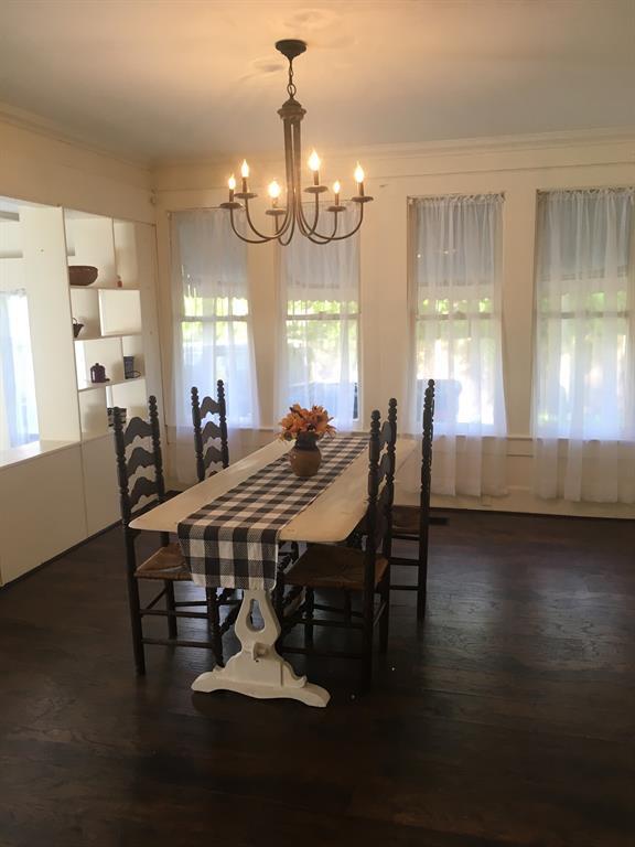 Foto del edificio - 204 W Market St