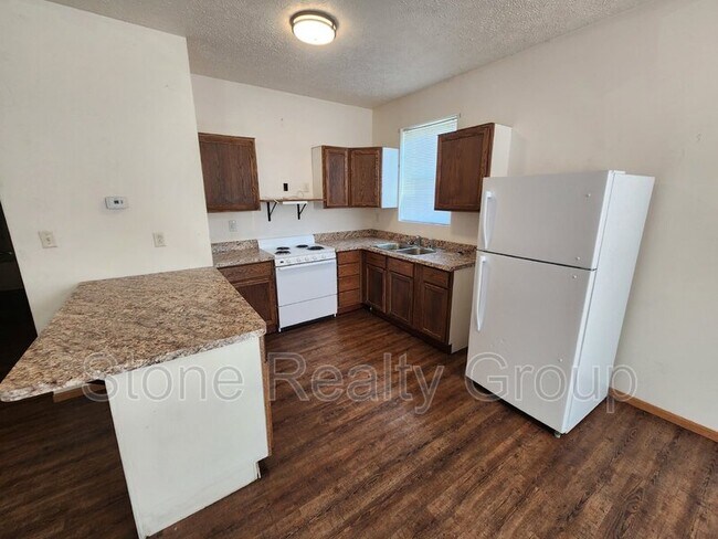 Foto del edificio - 2476 N Main St