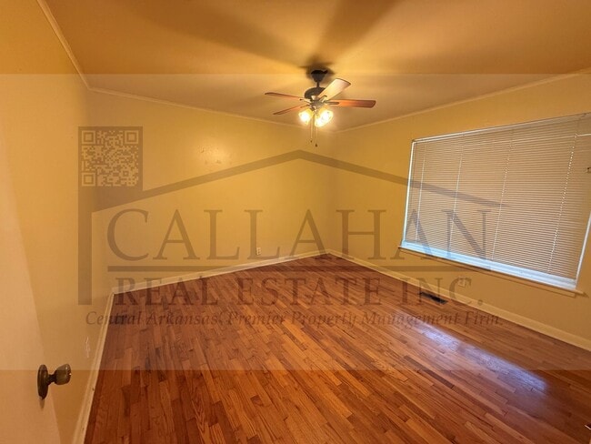 Building Photo - Park Hill 2 Bedroom