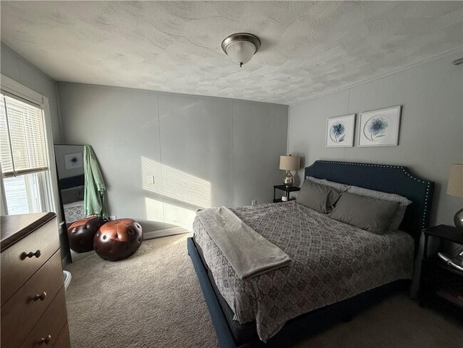 Building Photo - 274 Waterman Ave