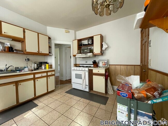 Building Photo - 40 Tremont St
