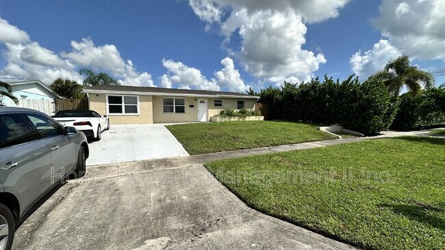 Building Photo - 3721 Holiday Rd