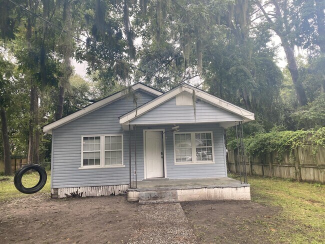Building Photo - 14107 Coffee Bluff Rd