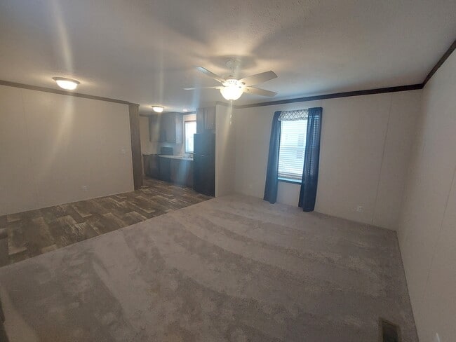 Building Photo - 114 Delta Dawn Dr