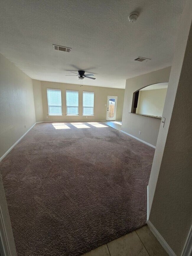 Building Photo - 1745 Amy Dr