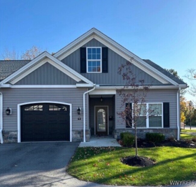 Foto del edificio - 5281-5287 Chestnut Ridge Rd