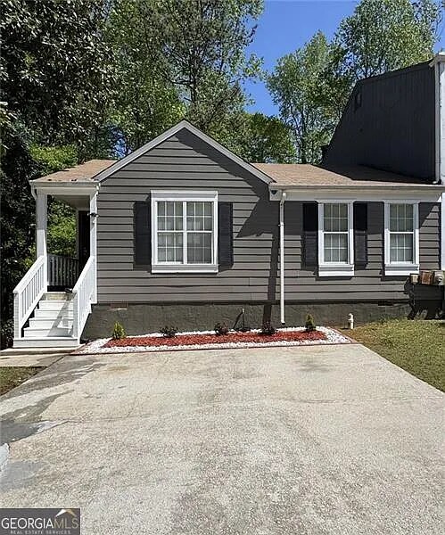 Foto principal - 2080 Charter Ln