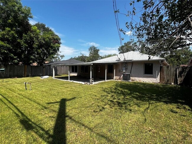 Building Photo - 5710 Meadow Creek Ln