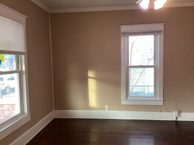 Building Photo - 2009 Hill Ave 2BR/1BA (Middletown)