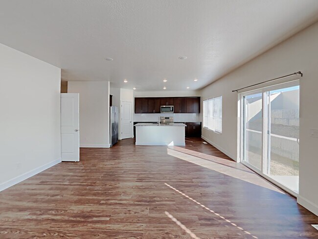 Foto del edificio - 1288 N Rickshaw Ln