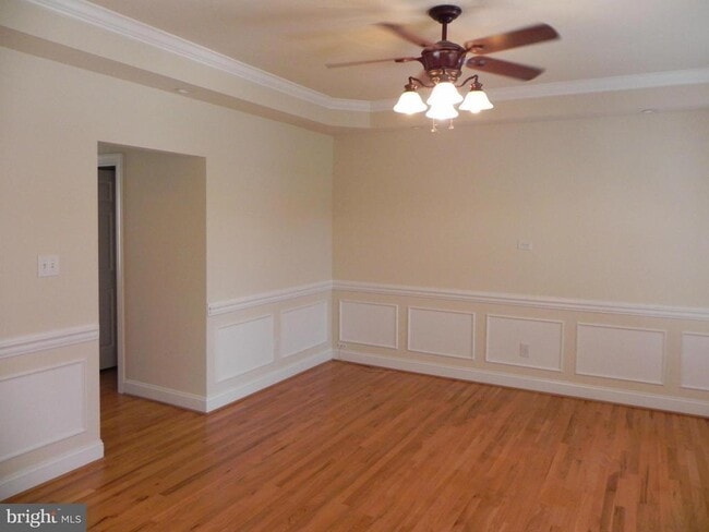 Building Photo - 110 Camaruge Ct