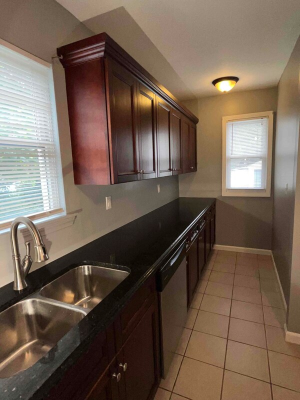 Foto del edificio - 90 Leete St