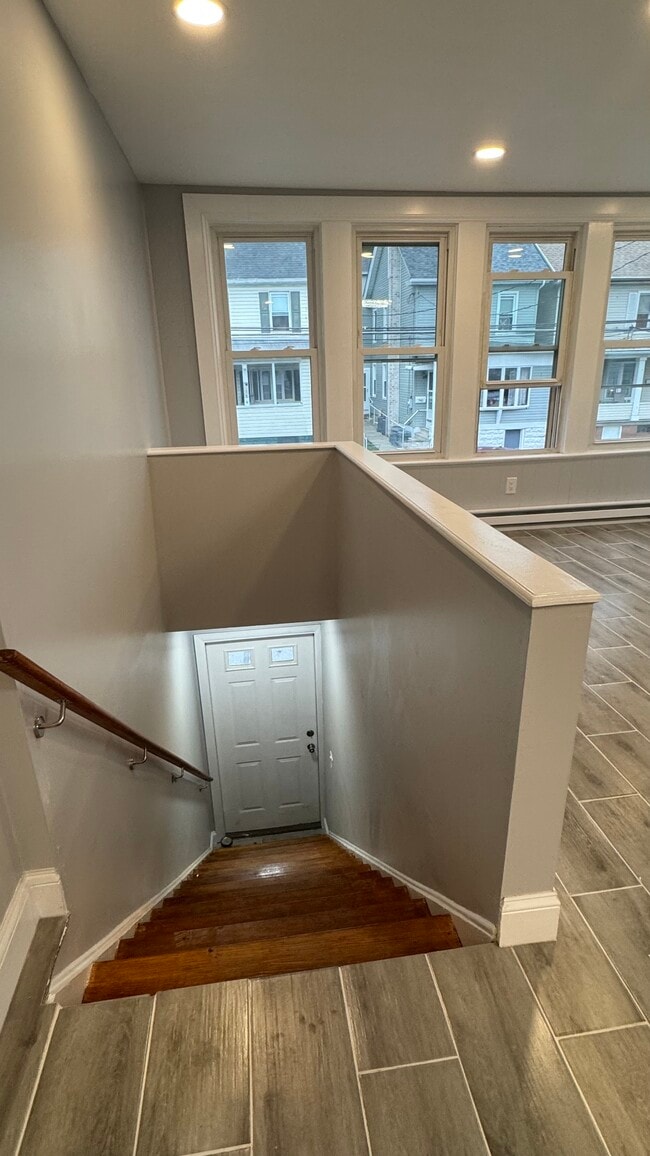 Foto del edificio - 137 E High St