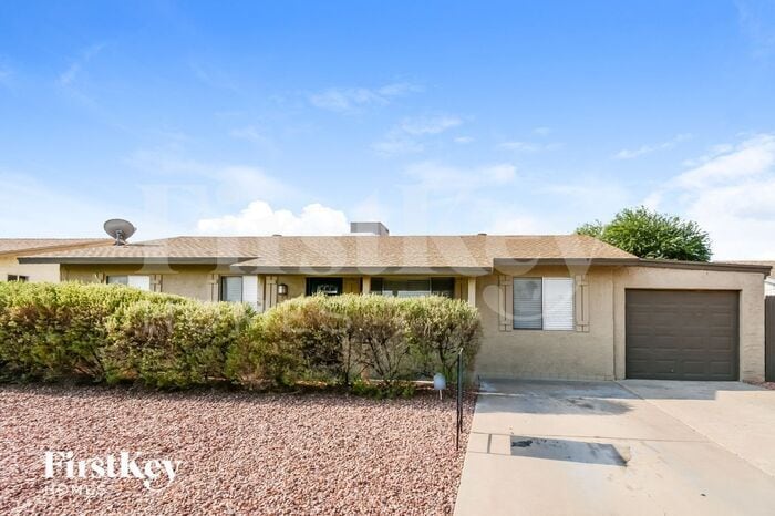 Primary Photo - 4419 W Turquoise Ave