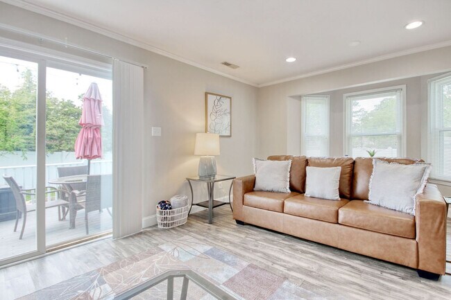 Foto del edificio - 1563 Elizabeth Rd