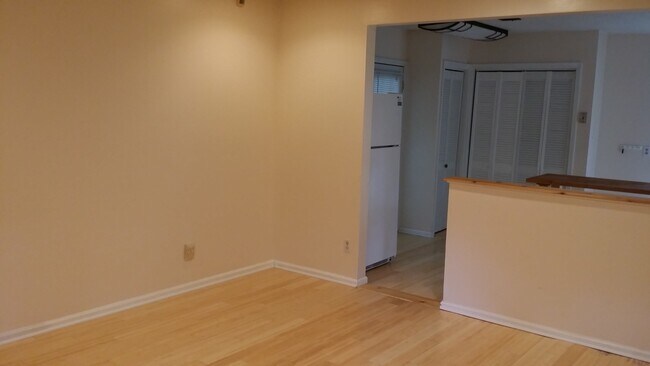 Foto del edificio - Available Mid August- 3bd, 2ba home with C...