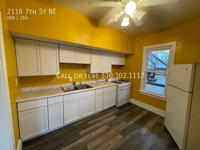 Foto del edificio - First level studio apartment for rent