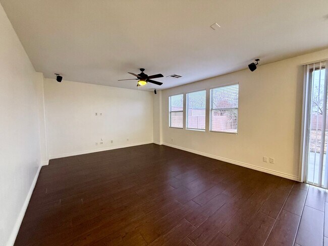 Foto del edificio - 3445 Conterra Park Ave