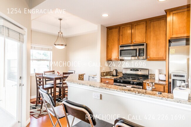 Building Photo - 1254 Engracia Ave