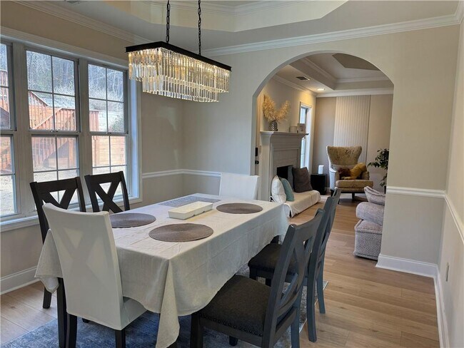 Building Photo - 790 Hiram Davis Rd