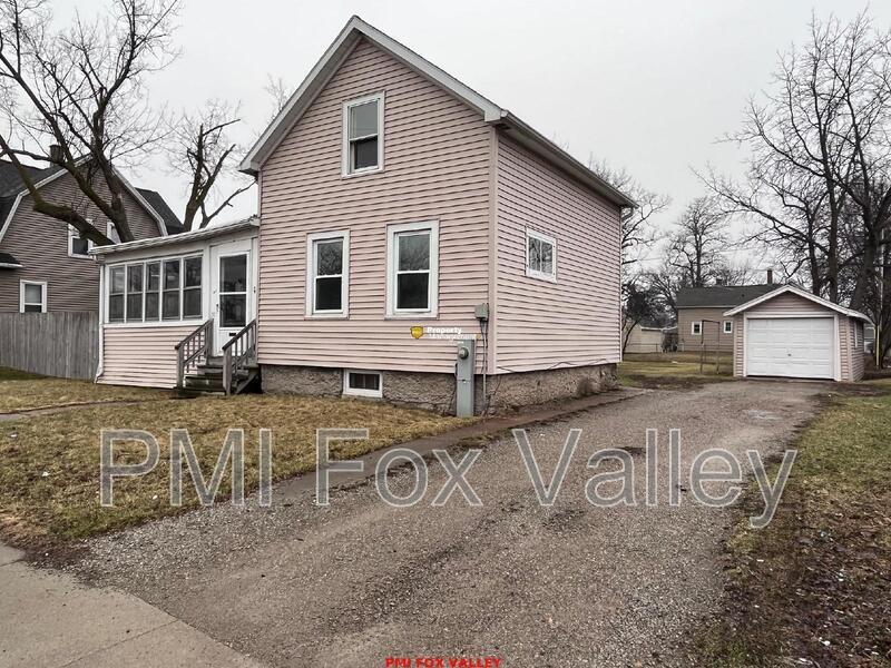 509 3rd St, Menasha, WI 54952 House Rental in Menasha, WI
