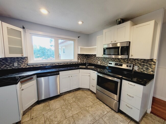 Building Photo - 12203-12149 149 Ave NW