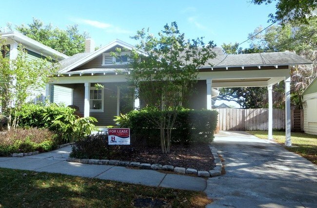 Building Photo - Beautiful Bungalow near Bayshore