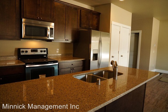 Building Photo - 3 br, 2.5 bath Apartment - 1026 Forestglen
