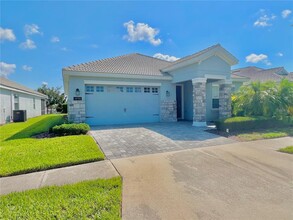 Building Photo - 1498 Bunker Dr