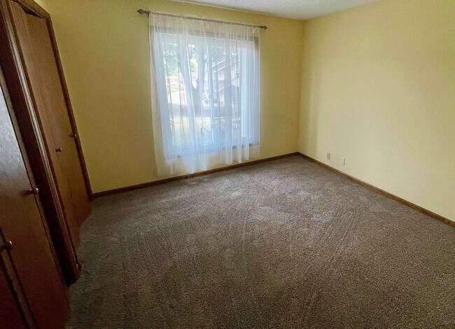 Foto del edificio - 514 E Olive St