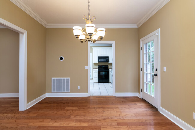 Building Photo - 109 Twin Gates Drive