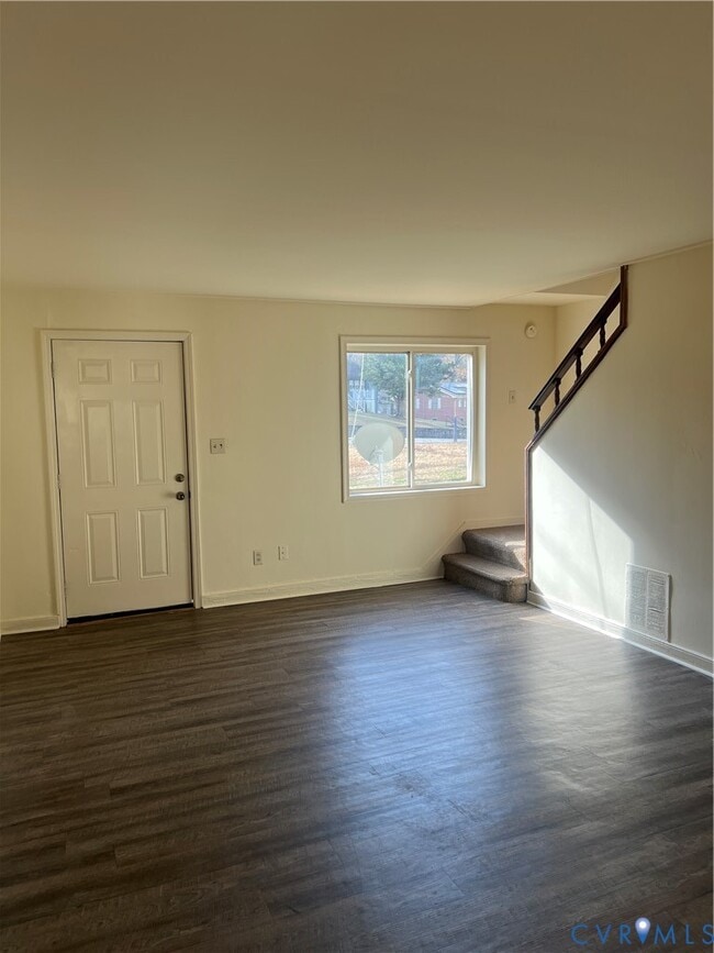 Building Photo - 103 Monticello Dr