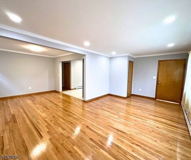 Foto del edificio - 400 Kennedy Dr