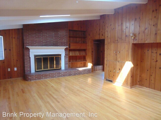 Building Photo - 3 br, 2 bath House - 5123 S Leo St