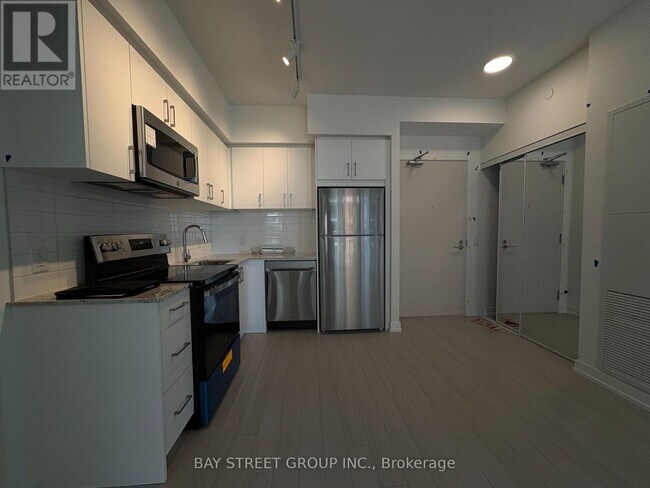 Building Photo - 4010 Eglinton Ave W