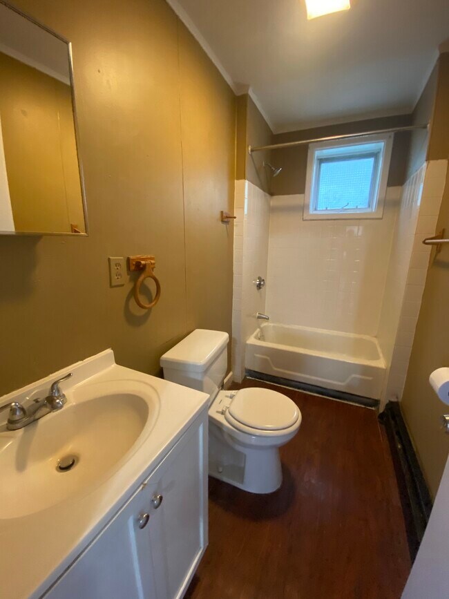 Building Photo - 132 De Pasquale Ave