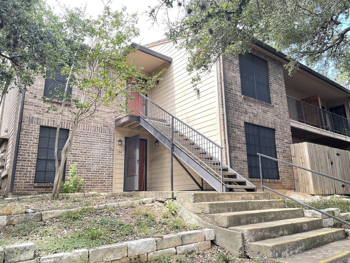 4159 Steck Ave, Austin, TX 78759 Townhouse for Rent in Austin, TX