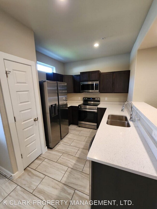 Foto del edificio - 3 br, 2.5 bath House - 8426 VIA VERONA #103