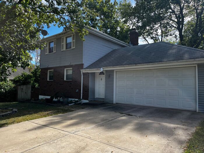 Beautiful, spacious home in Park Hills Sch... House for Rent in