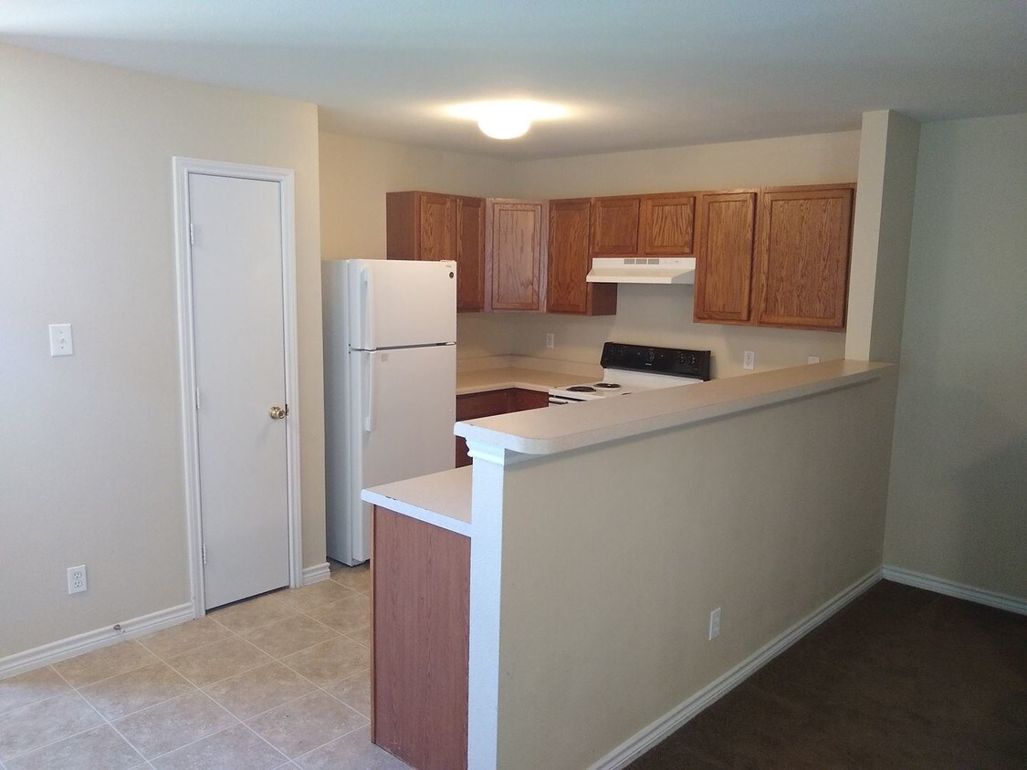 10014 Vasso View, Converse, TX 78109 Room for Rent in Converse, TX