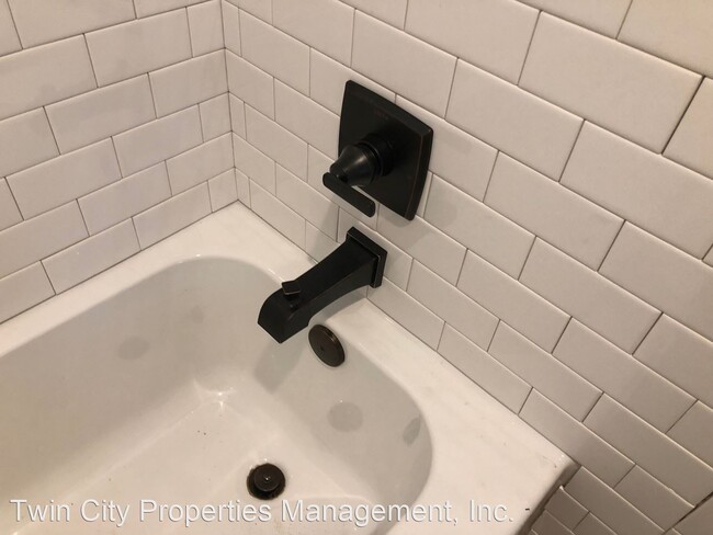 Building Photo - 2 br, 1 bath House - 506 East 23rd St.