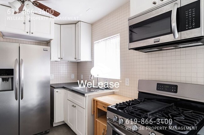 Building Photo - 4833 Lantana Dr