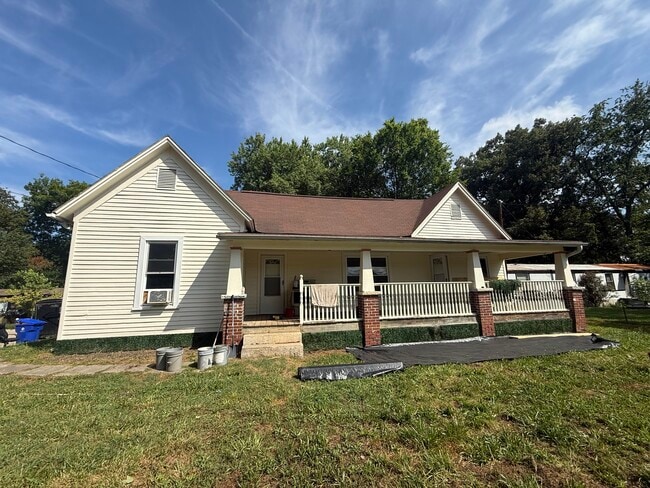 Photo - 2812 Asbury Rd House