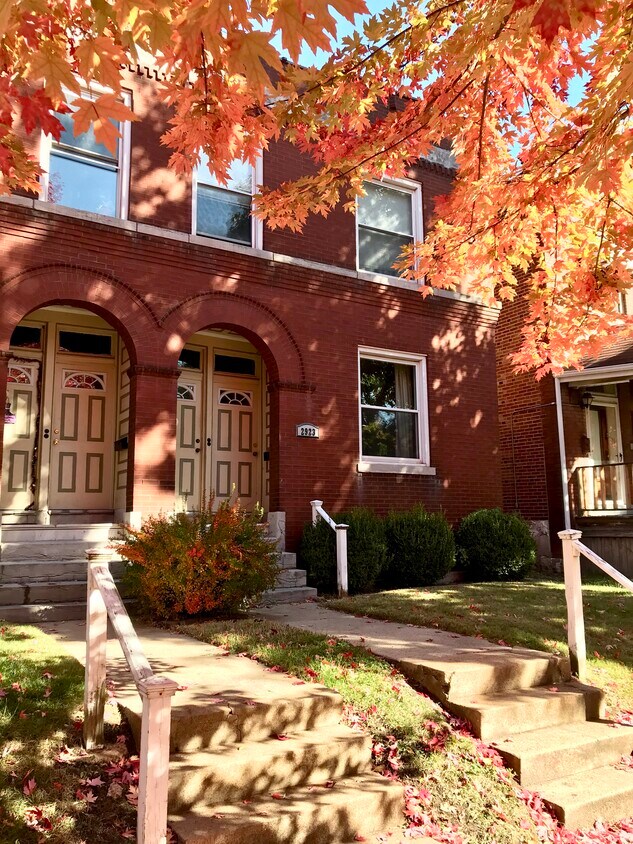 2925 Victor St Unit 2925 2nd Sublease, St Louis, MO 63104 2925 Victor